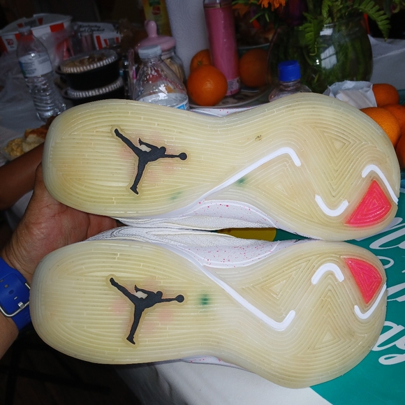 Shoes - Picture 8 of 8